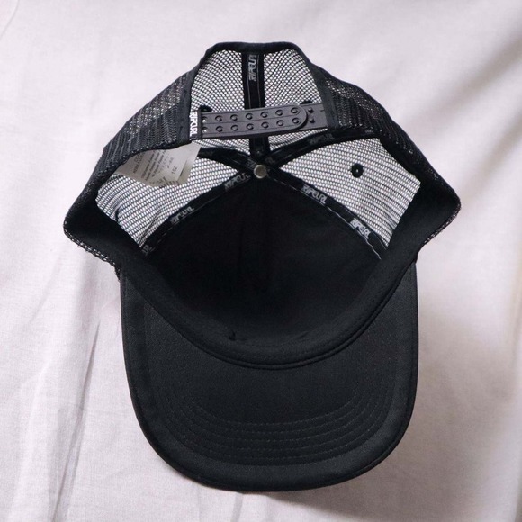 NWT Rip Curl Nebula Curve Trucker Hat Mesh Cap Snapback One Size Adjustable - Picture 6 of 8